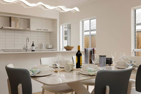 Spacious 4BR Modern Home By Parks And Forest - Darwin Tourism 1