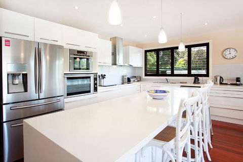 Spacious Family Entertainer For Manly Retreat - Darwin Tourism 2