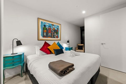 StayCentral - Hawthorn East - Study, 2 Car Spaces - Darwin Tourism 2