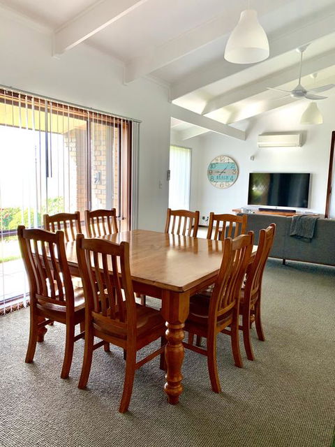 Beachside House - Darwin Tourism 3