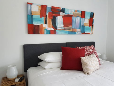 Beau Monde Apartments Newcastle - Worth Place Apartment - Darwin Tourism 1