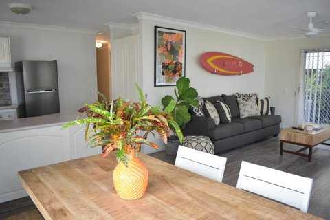 Beautiful Maroochy River Villa - Darwin Tourism 2