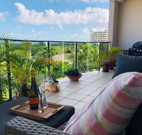 Beautiful spacious city apartment with views out to the Arafura Sea - Darwin Tourism