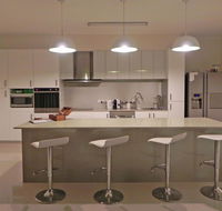 Beautifully Appointed Large Family Home - Darwin Tourism