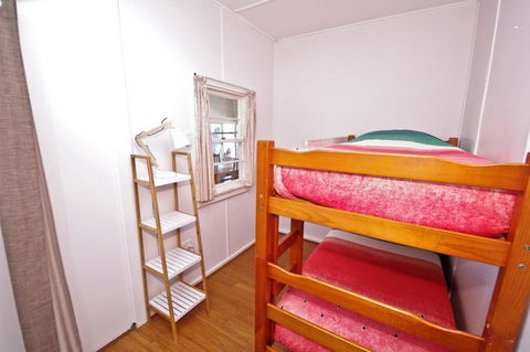 Bella Vista, 9 East Street - Darwin Tourism 3