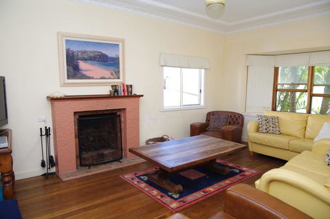 Berry, 16 East Street - Darwin Tourism 0