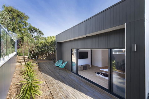 Blairgowrie Oasis Luxury Retreat With Spa,pool, Fireplace, Golf Putting Green - Darwin Tourism 2