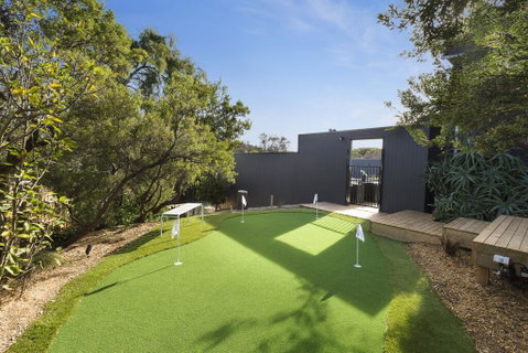 Blairgowrie Oasis Luxury Retreat With Spa,pool, Fireplace, Golf Putting Green - Darwin Tourism 1