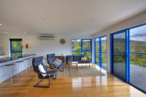 Blue Gum Retreat - Darwin Tourism 3