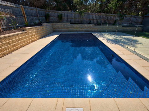 Bluetopia - Sparkling Solar Heated Pool! - Darwin Tourism 2