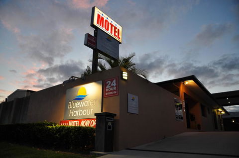 Bluewater Harbour Motel - Darwin Tourism 0