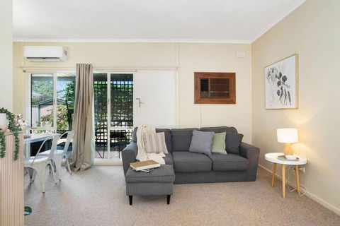 The Peach Tree 2 Bed Home - Darwin Tourism 1