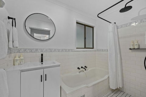 The Shore Guest House Milang - Darwin Tourism 3