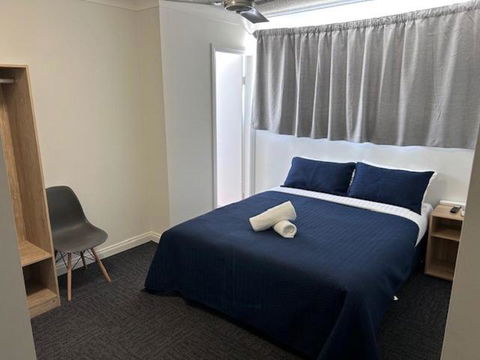 Warners Bay Hotel - Darwin Tourism 2