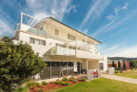 Warners Bay Apartments - Darwin Tourism 1