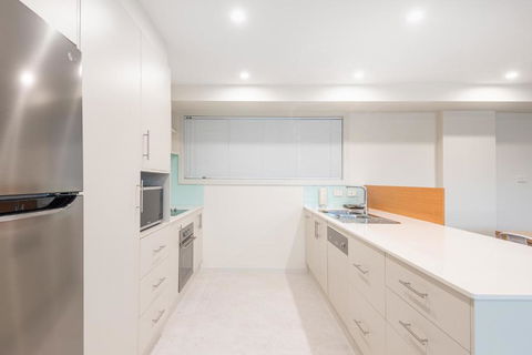 Warners Bay Apartments - Darwin Tourism 0