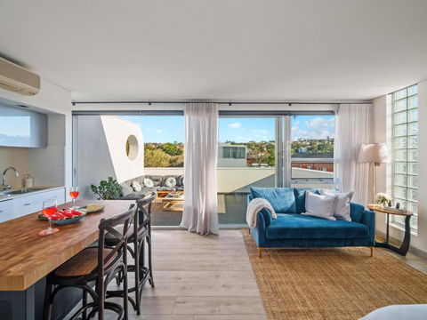 XQ Collection La Casa De Frida - Modern Studio With Balcony - Darwin Tourism 2
