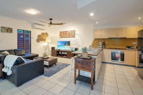 Zen Serene Seascape - Family Pool - BBQ - Markets - Darwin Tourism 3