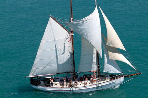 Whitehaven Beach Sailing And Snorkeling Cruise - Darwin Tourism 5