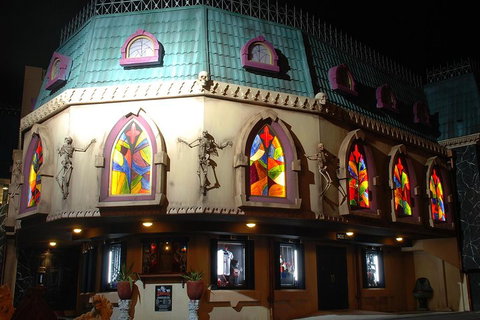 Dracula's Cabaret - Gold Coast - Darwin Tourism 1