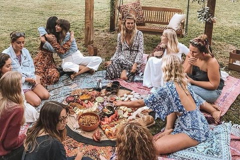 A Picnic In Byron Bay - Darwin Tourism 4
