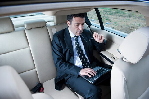 Private Gold Coast Airport Departure Transfer - Darwin Tourism 4