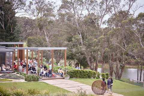 Peninsula Hot Springs Tour With Restaurant Lunch & Gondola Ride - Darwin Tourism 3