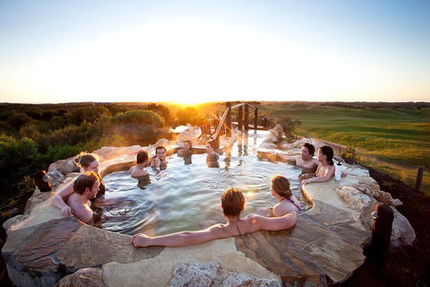 Peninsula Hot Springs Tour With Restaurant Lunch & Gondola Ride - Darwin Tourism 4