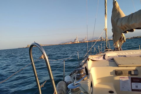 Townsville Small Group Early Morning Sailing Cruise Boat Tour Charter Hire - Darwin Tourism 2