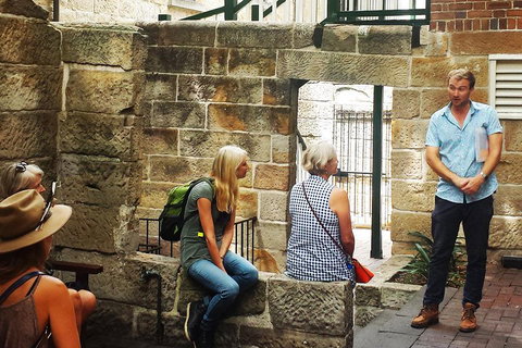 Convicts And The Rocks: Sydney's Walking Tour Led By Historian - Darwin Tourism 0