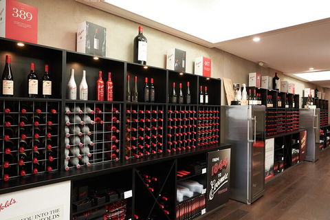 Penfolds Barossa Valley: Make Your Own Wine - Darwin Tourism 2