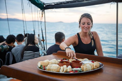 Fly & Sail Package (With Providence) - Darwin Tourism 0